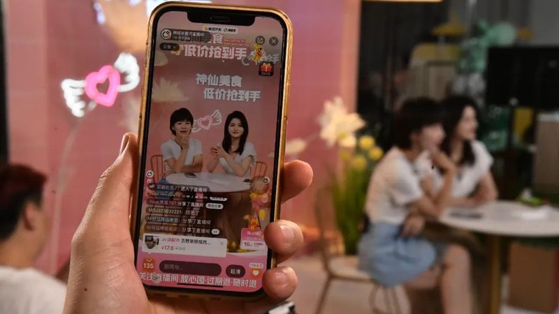 下水道疏通剂与疏通机的区别：功能与适用场景详解